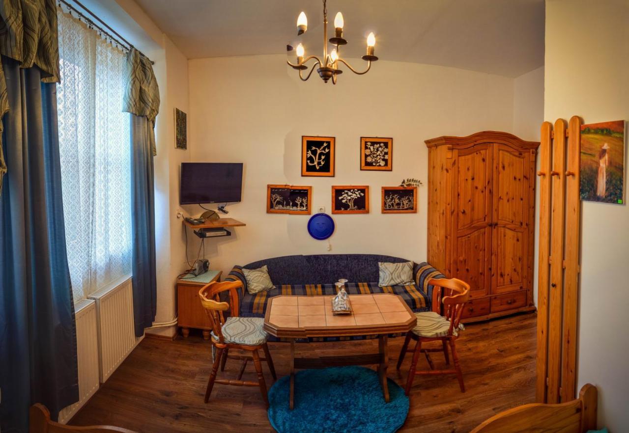 Velky Kamenec Guesthouse Ilona מראה חיצוני תמונה